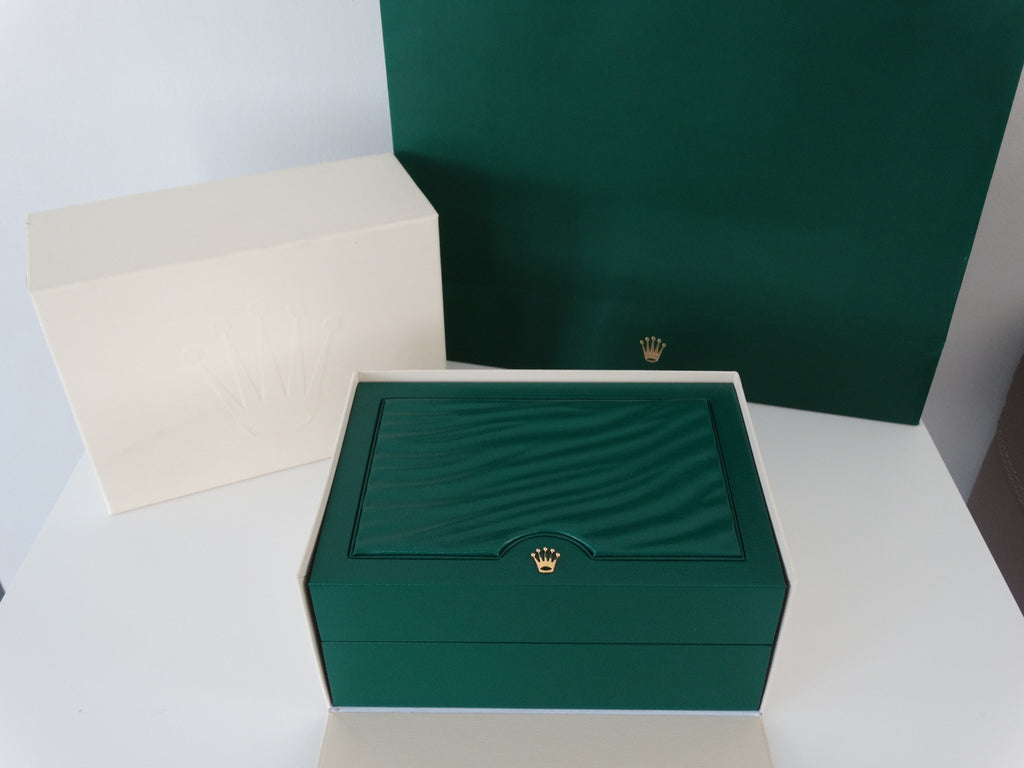 Rolex Submariner Date
